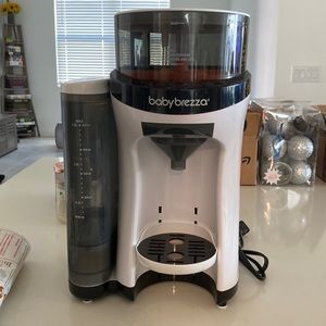 Baby Brezza formula bottle maker
